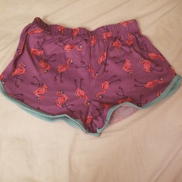 Shorts - Picture 3 of 4